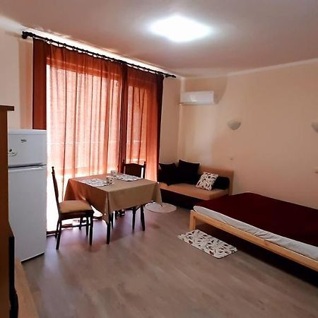 На Море В Сарафово Burgas Extérieur photo