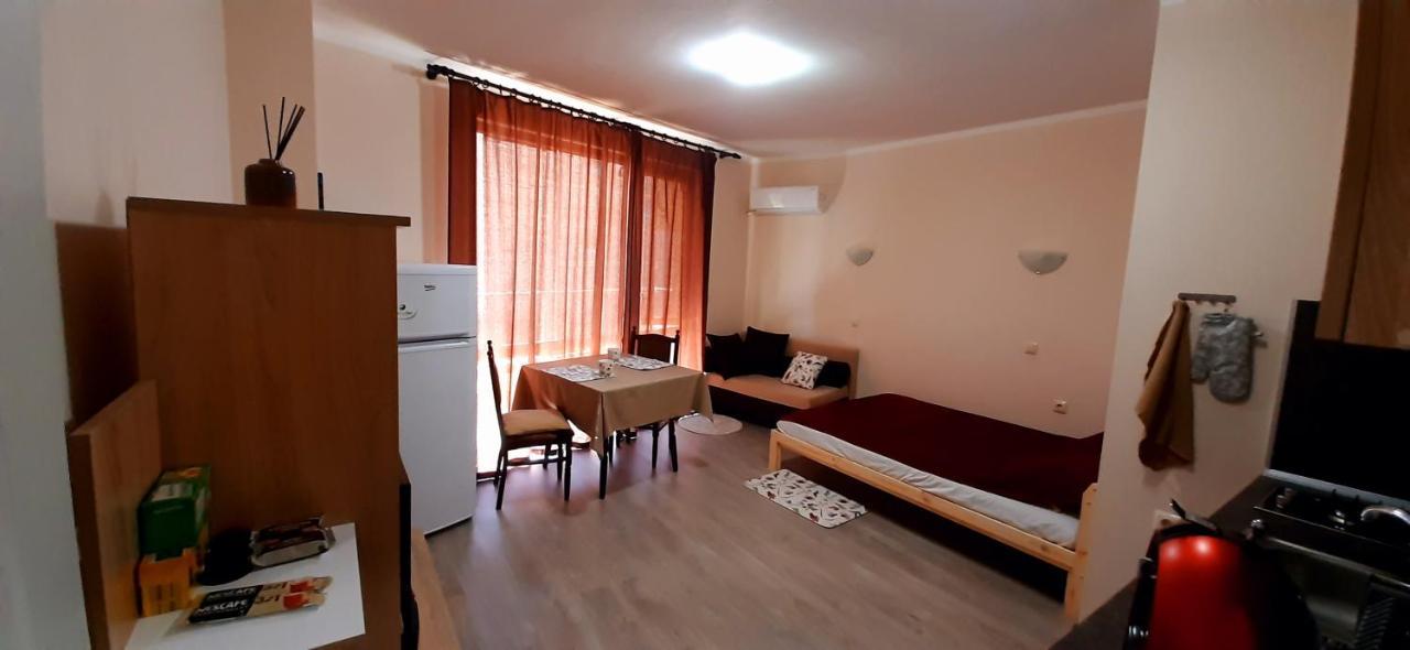 На Море В Сарафово Burgas Extérieur photo